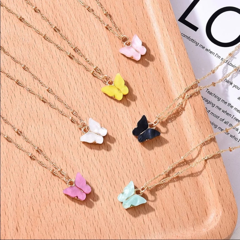 Cute Pink Butterfly Necklace🍇🍇🍇🍇🍇 - Picture 4 of 5